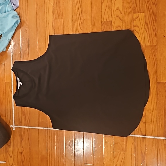 Tall black lightweight, drappy tank - Picture 1 of 5